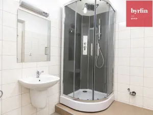 Pronájem bytu 2+1, Krnov, nám. Minoritů, 62 m2