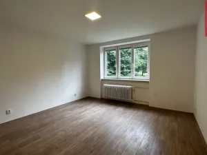 Pronájem bytu 2+1, Opava, Krnovská, 65 m2