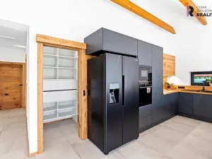 Prodej rodinného domu, Veltrusy, U Luhu, 200 m2