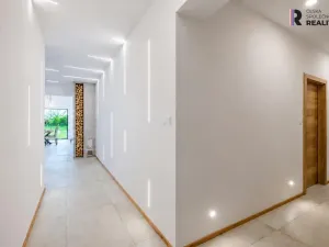 Prodej rodinného domu, Veltrusy, U Luhu, 200 m2