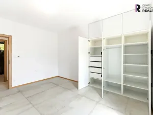 Prodej rodinného domu, Veltrusy, U Luhu, 200 m2