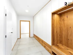 Prodej rodinného domu, Veltrusy, U Luhu, 200 m2