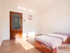 Prodej rodinného domu, Drnholec, Tyršova, 300 m2