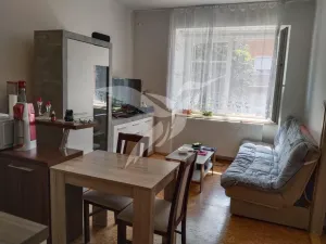 Pronájem bytu 2+kk, Plzeň, Jiráskovo náměstí, 50 m2