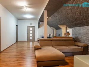 Prodej restaurace, Velká Hleďsebe, Havlíčkova, 229 m2