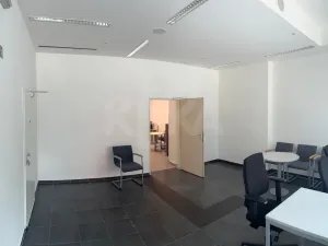 Pronájem obchodního prostoru, Plzeň - Jižní Předměstí, Klatovská třída, 82 m2