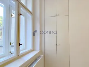 Pronájem bytu 2+kk, Praha, Velvarská, 48 m2