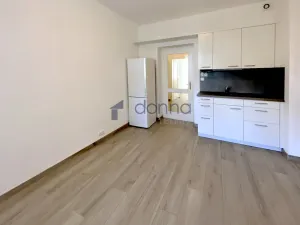 Pronájem bytu 2+kk, Praha, Velvarská, 48 m2