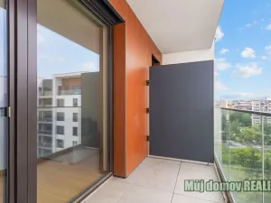 Pronájem bytu 1+kk, Praha - Hrdlořezy, V třešňovce, 40 m2