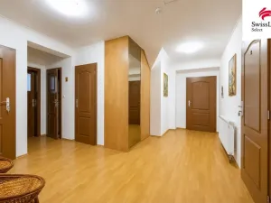 Prodej vícegeneračního domu, Praha - Písnice, Na losách, 436 m2