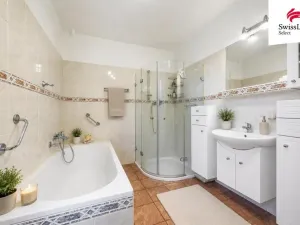 Prodej vícegeneračního domu, Praha - Písnice, Na losách, 436 m2