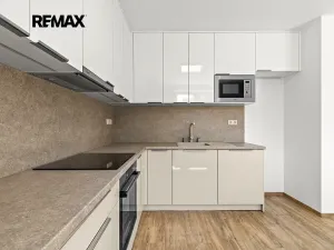 Prodej bytu 4+kk, Bdeněves, 78 m2