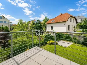 Pronájem bytu 3+1, Praha - Podolí, Lopatecká, 155 m2