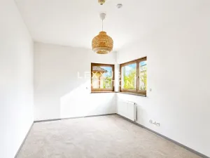 Pronájem bytu 3+1, Praha - Podolí, Lopatecká, 155 m2