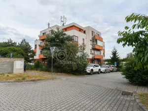 Prodej obchodního prostoru, Jesenice, Cedrová, 56 m2