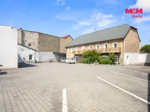 Prodej obchodního prostoru, Kladno, Dr. Steinera, 376 m2