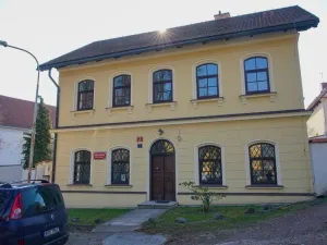 Pronájem rodinného domu, Praha, 215 m2