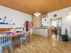 Prodej podílu 1/2 bytu 3+1, Králíky, 5. května, 130 m2