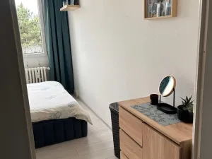 Prodej bytu 2+kk, Praha, Bazovského, 42 m2