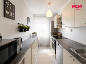 Prodej bytu 3+1, Bříství, 64 m2