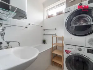 Prodej bytu 3+1, Bříství, 64 m2