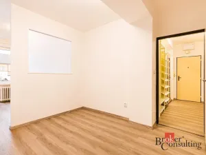 Prodej bytu 2+1, Slavkov u Brna, Komenského náměstí, 53 m2