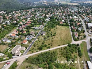 Prodej pozemku pro bydlení, Černošice, 1754 m2
