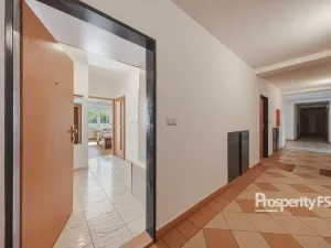 Prodej bytu 2+kk, Praha - Řeporyje, Kakosova, 42 m2