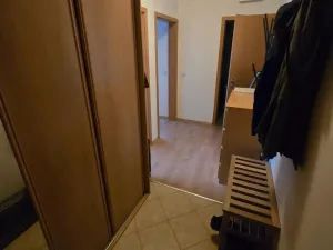 Pronájem bytu 2+kk, Praha - Zbraslav, Neumannova, 41 m2