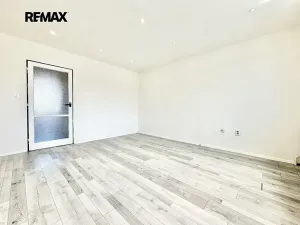 Prodej bytu 3+1, Pardubice, Prodloužená, 56 m2