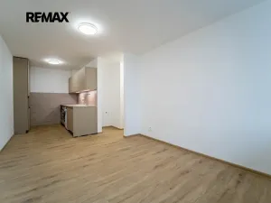 Pronájem bytu 2+kk, Kolín, Klenovecká, 44 m2