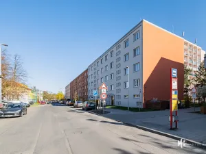 Pronájem bytu 1+1, Odolena Voda, Komenského, 35 m2