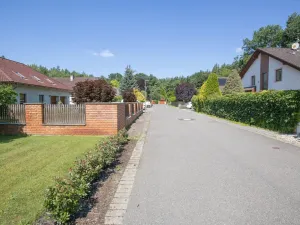Prodej rodinného domu, Sezemice - Veská, 400 m2