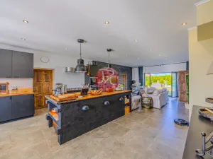 Prodej rodinného domu, Tísek, 208 m2
