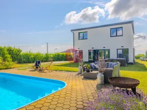 Prodej rodinného domu, Tísek, 208 m2