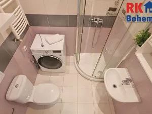 Prodej bytu 1+kk, Praha - Holešovice, U smaltovny, 22 m2