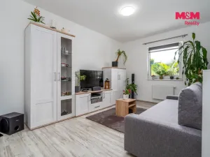 Prodej rodinného domu, Vodochody - Hoštice, Na Kopečku, 90 m2