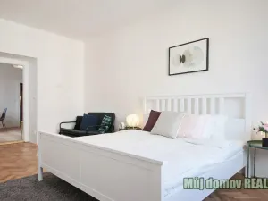 Pronájem bytu 2+1, Praha - Holešovice, Dělnická, 49 m2