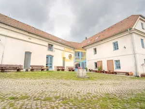Prodej ubytování, Uzeničky, 590 m2