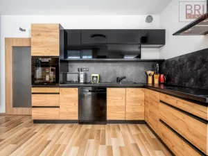 Prodej bytu 2+kk, Praha, Oty Bubeníčka, 57 m2