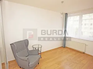 Pronájem bytu 2+kk, Praha - Troja, Hnězdenská, 36 m2
