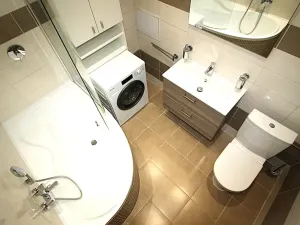 Prodej bytu 2+kk, Praha - Holešovice, Veverkova, 50 m2