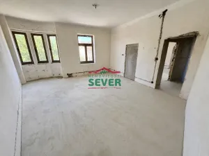 Prodej rodinného domu, Žatec, náměstí Kruhové, 497 m2
