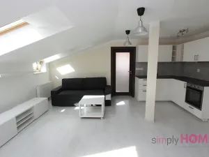 Pronájem bytu 2+kk, Praha - Žižkov, Cimburkova, 46 m2