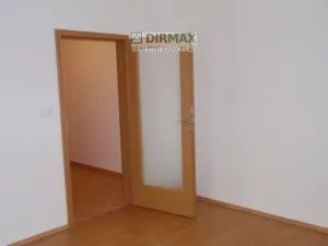 Pronájem bytu 1+kk, Plzeň - Severní Předměstí, Valtická, 43 m2