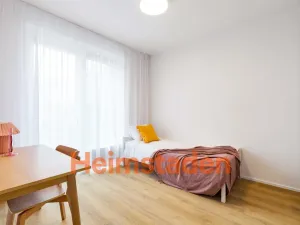 Pronájem bytu 3+1, Praha - Holešovice, Vrbenského, 62 m2