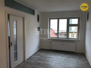 Pronájem bytu 2+kk, Pardubice, Sladkovského, 70 m2