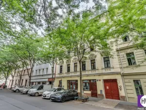 Prodej atypického bytu, Praha, Jagellonská, 16 m2