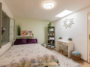 Prodej rodinného domu, Hluboké Mašůvky, 80 m2