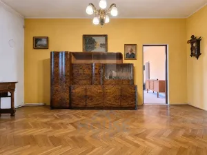 Prodej vícegeneračního domu, Praha, Hejtmanská, 275 m2